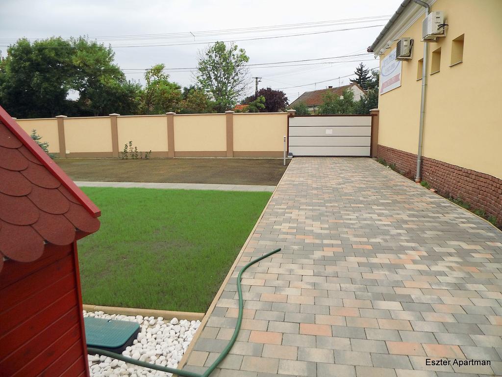 Eszter Apartman Bekescsaba Exteriér fotografie
