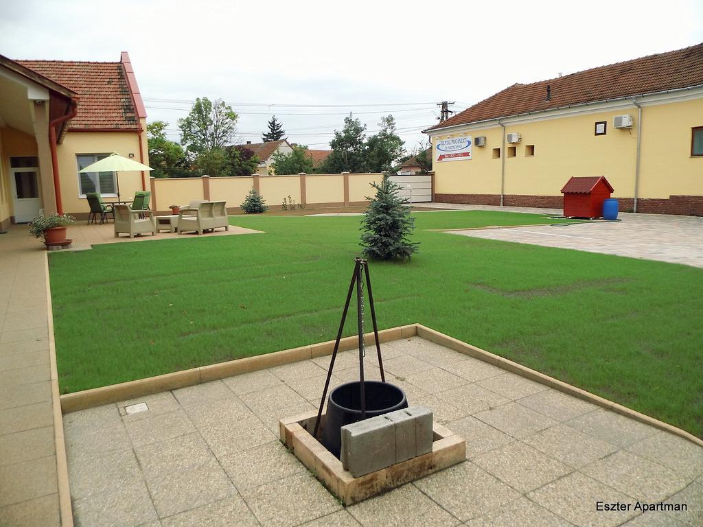Eszter Apartman Bekescsaba Exteriér fotografie